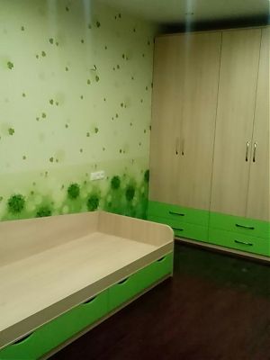 Распашной шкаф